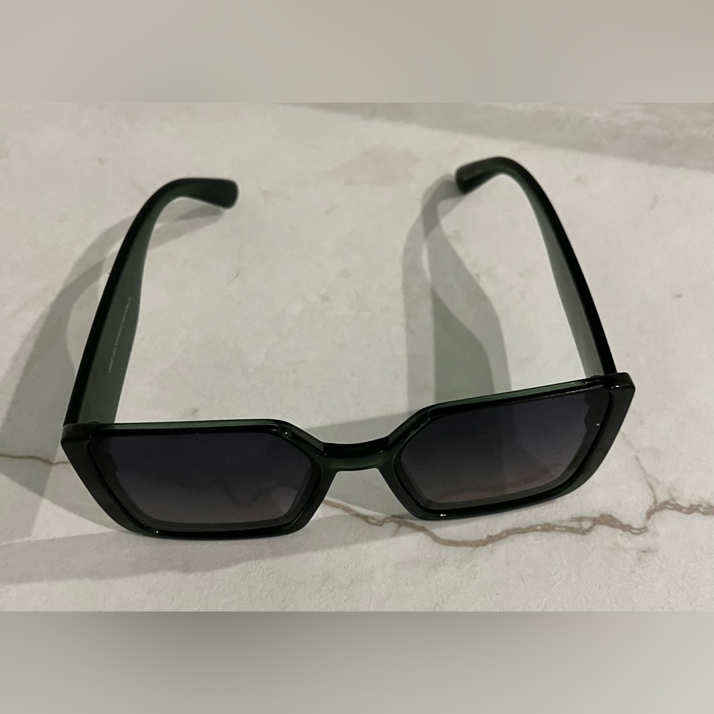 Dark Green Oversized Square Sunglasses
